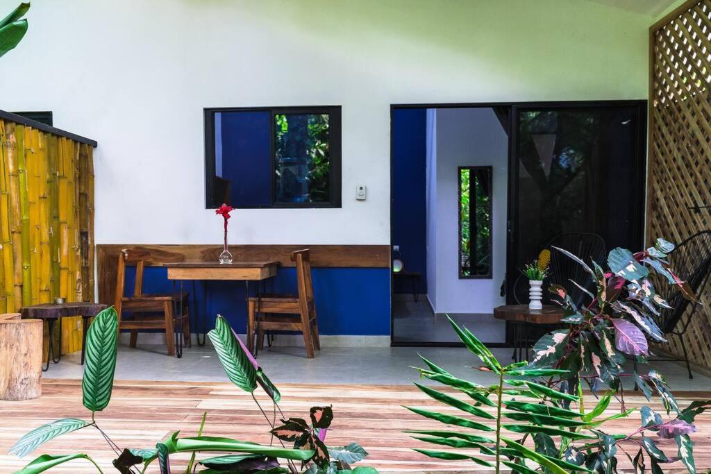 Casa Eden - Modern Peaceful Jungle Apartments โกเกลส ภายนอก รูปภาพ