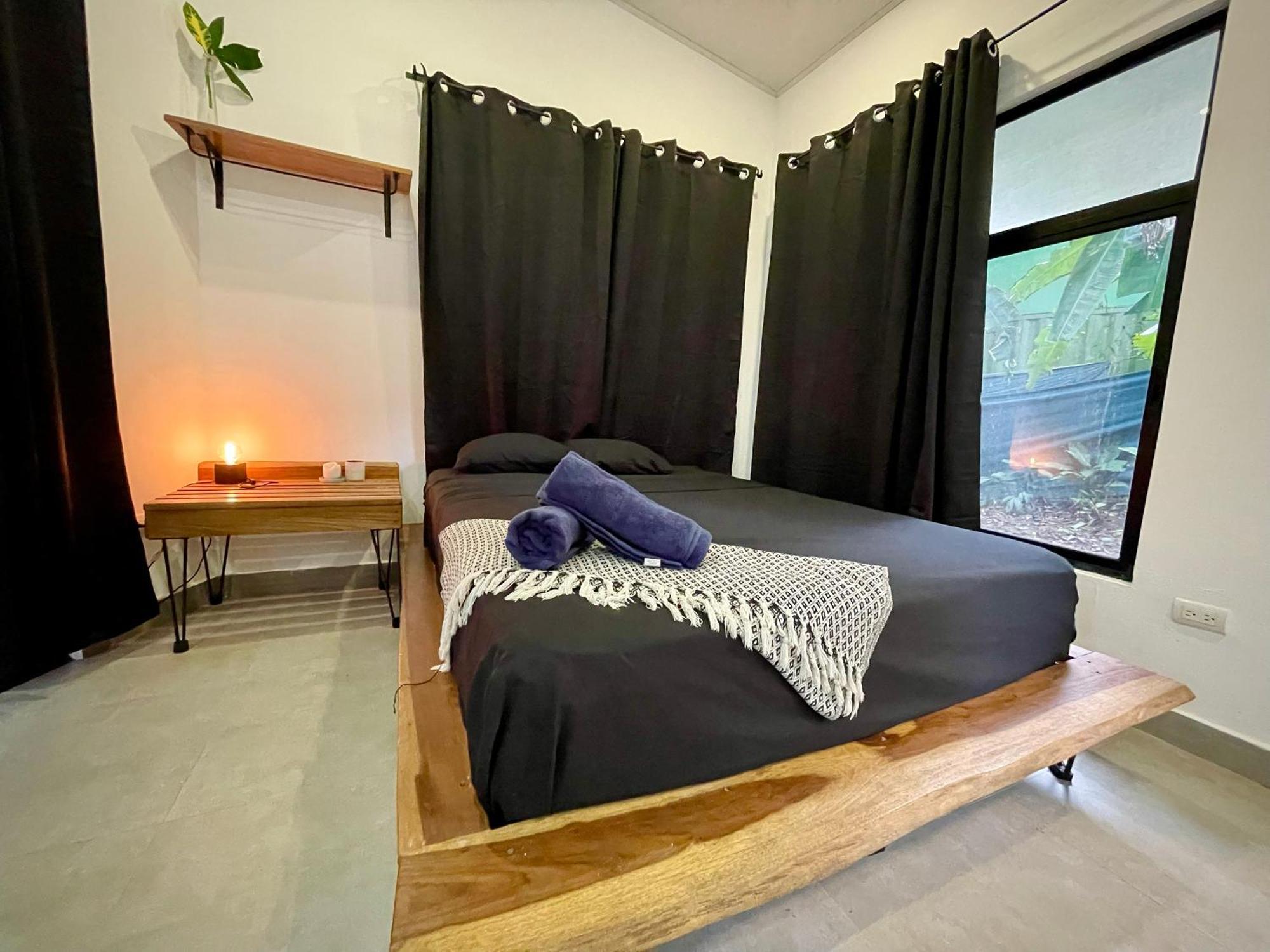 Casa Eden - Modern Peaceful Jungle Apartments โกเกลส ภายนอก รูปภาพ