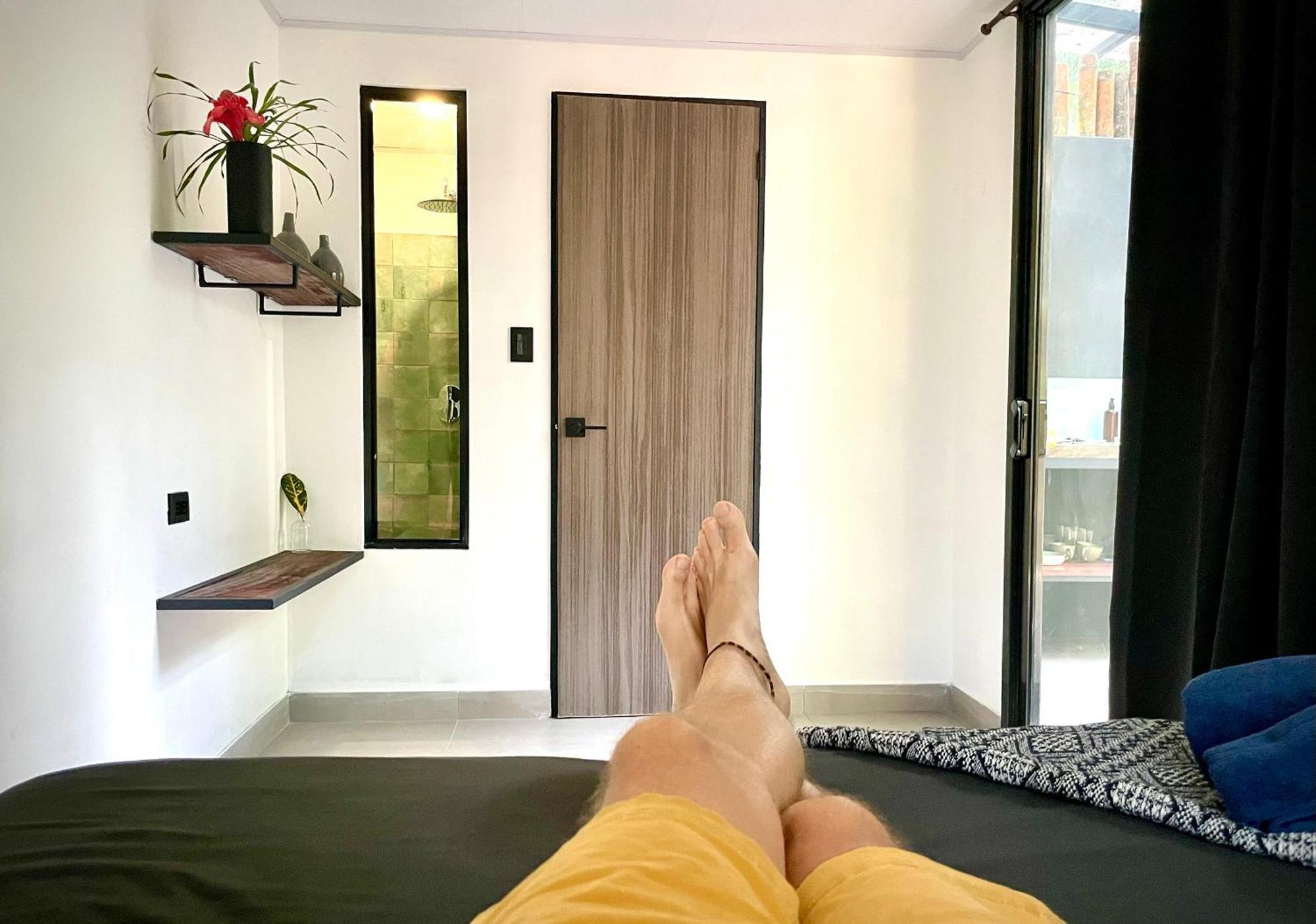 Casa Eden - Modern Peaceful Jungle Apartments โกเกลส ภายนอก รูปภาพ